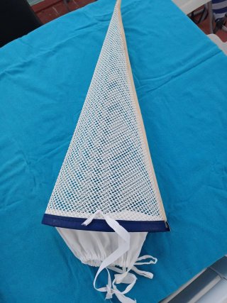 Capirote Nazareno Blanco y Azul