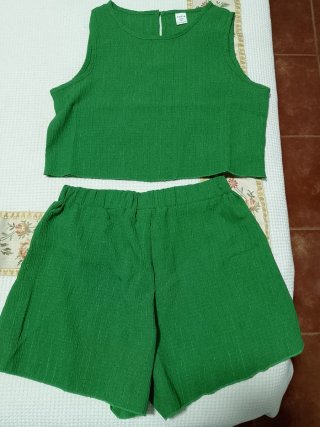 Conjunto verde Shein niña T.9