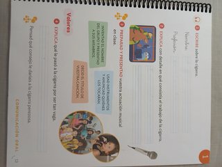 Libro de texto, cuaderno y lectoescritura