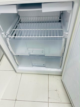 Nevera marca saivod con garantía transporte.