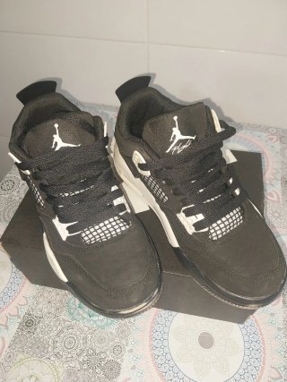 Zapatillas Jordan Negras Talla 37