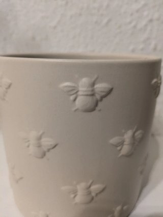 Maceta cerámica abejas relieve