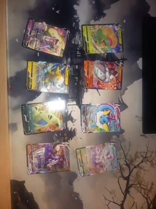 Caja de Cartas Pokémon PRECIO NEGOCIABLE
