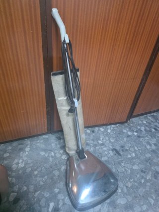 Abrillantadora y aspiradora