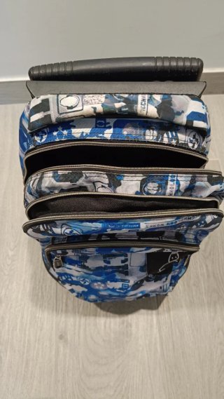 Mochila escolar con ruedas
