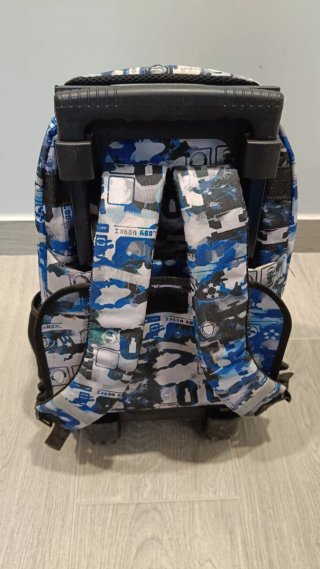 Mochila escolar con ruedas