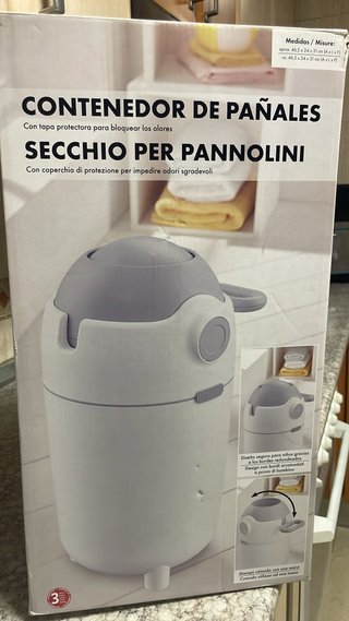 Papelera para pañales con control de olores