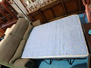 SOFÁ CAMA 3 PLAZAS 135x180CM
