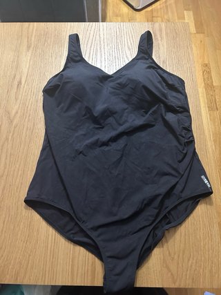 Bañador negro talla 48/50