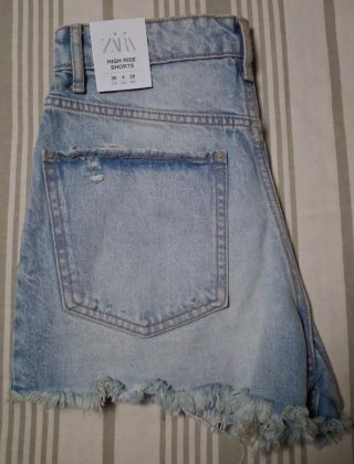 "Shorts vaqueros Zara tiro alto/High Rise,T.36".