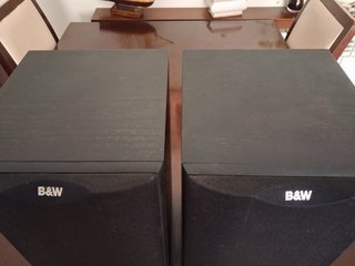 Altavoces B&W Negros