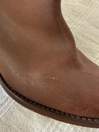 Botas altas marrones con bordado