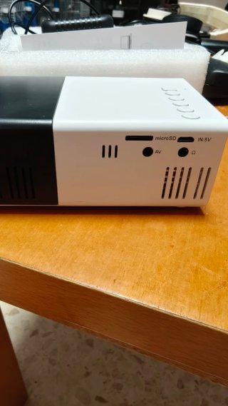 Proyector LED YG300 Mini