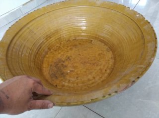 Lebrillo antiguo de cerámica