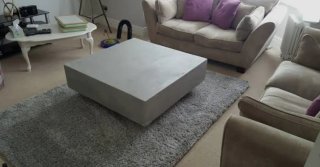 Mesa de centro cúbica minimalista