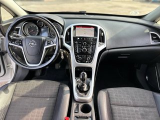 Opel Astra 2015