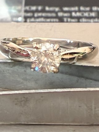 Anillo Oro 18k 0.72 Ct Diamante Natural