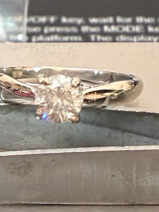 Anillo Oro 18k 0.72 Ct Diamante Natural