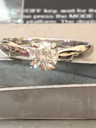 Anillo Oro 18k 0.72 Ct Diamante Natural