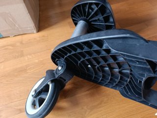 Patinete universal para carrito bebé