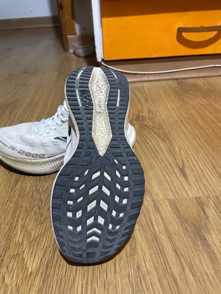 Zapatillas Joma R-2000 Blancas