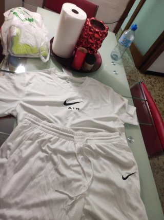 Conjunto Nike camiseta y pantalón corto