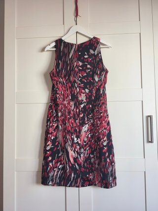 Colorido vestido de la marca Juliju. Talla 40