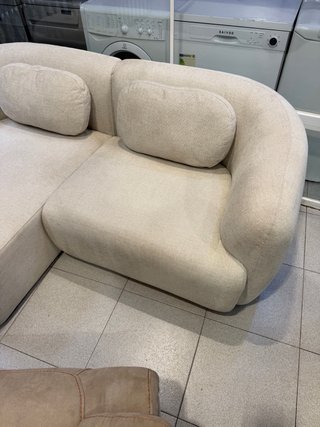 SOFÁ COQUETTE SKLUM BEIGE SEGUNDAMANO