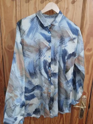 Camisa estampada multicolor manga larga