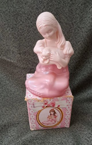Perfume Avon Figura Niña Rosa