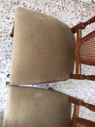 Juego de 2 sillas de madera y rejilla