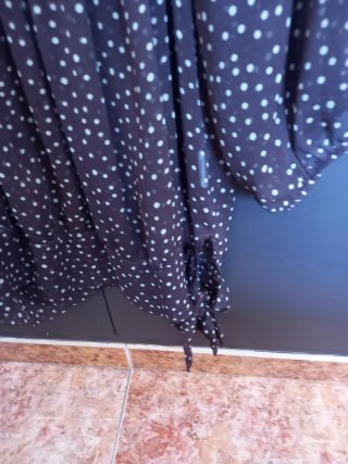 Blusa marrón con lunares