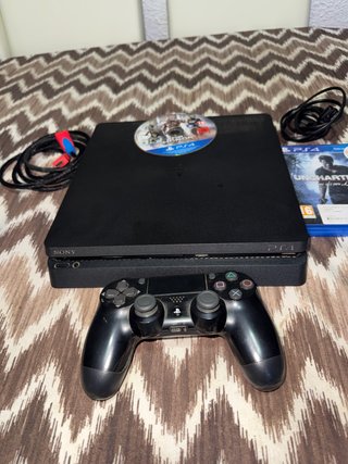 PS4 Slim 1TB + 2 juegos + mando