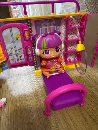 Autobús Bellies con Accesorios