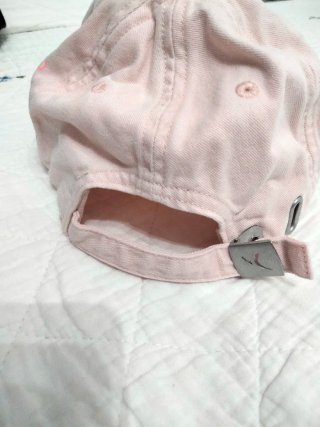 Gorra rosa pastel