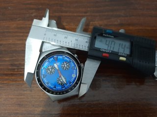 Swatch Irony Aluminio Cronógrafo Azul Plateado