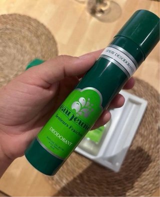 Eau Jeune Senteurs Fraiches Set & desodorante