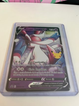 Carta Pokémon Sylveon Oscuro V