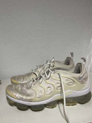 Zapatillas Nike Air Vapormax Plus Beige/Blanco
