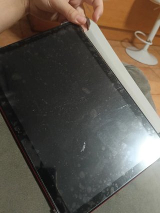 Tablet Negra y Roja