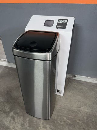 Papelera Brabantia Touch Bin 30L