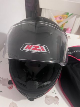 Casco de moto NZI