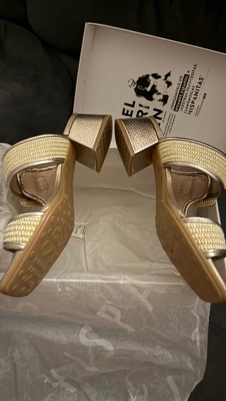 Sandalias Hispanitas ,tacón usado 1 vez ,horas
