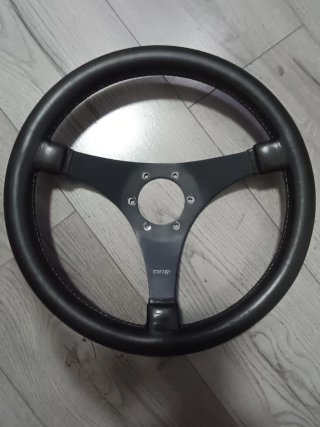 Volante Clásico Mirage Negro