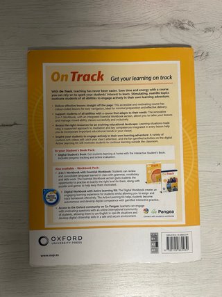 On Track 2 Student Book (Spain)
