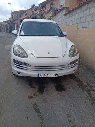 Porsche Cayenne 2011