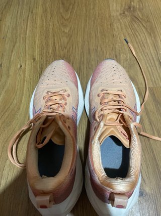 Zapatilla Asics Novablast 4