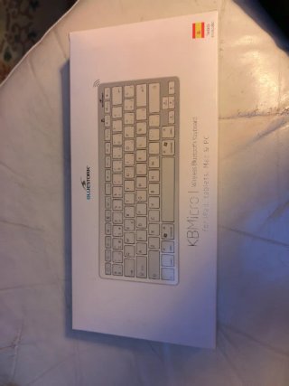 Teclado KBMICRO Bluetooth BLUESTORK Plata/Blanco