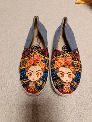 Zapatillas Frida Talla 24(numeración americana)