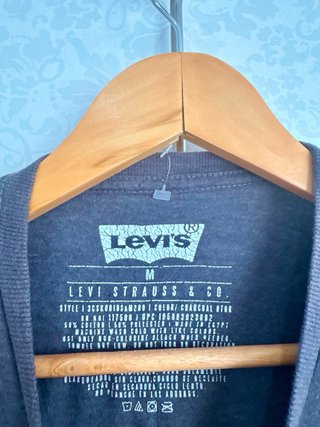 Camiseta Levi's gris montaña retro talla M